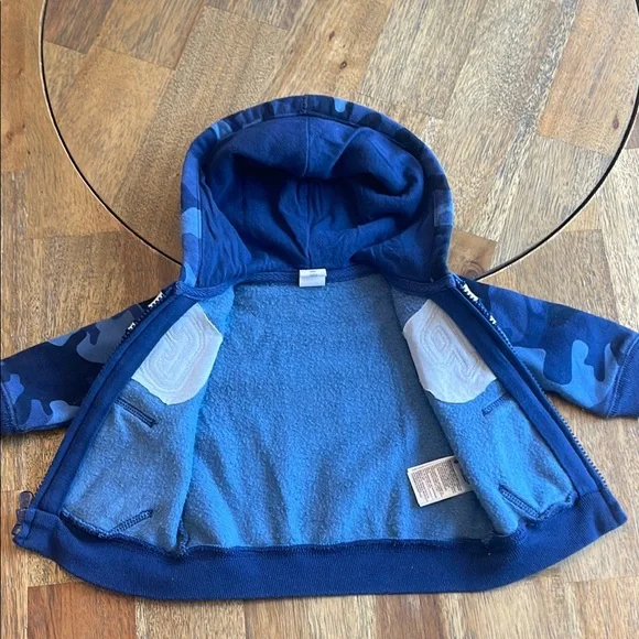 GAP Camo Hoodie - Picture 3 of 4